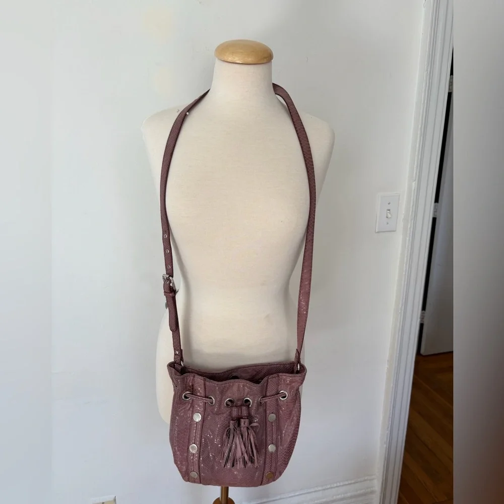 Nine West Pink Snakeskin Embossed Bucket Bag Crossbody Y2K Boho